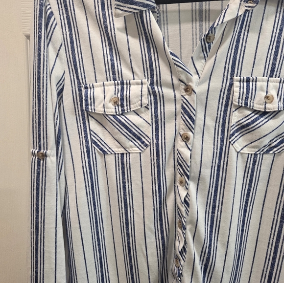 Eden & Olivia Blue and White Striped Blouse - Picture 3 of 7